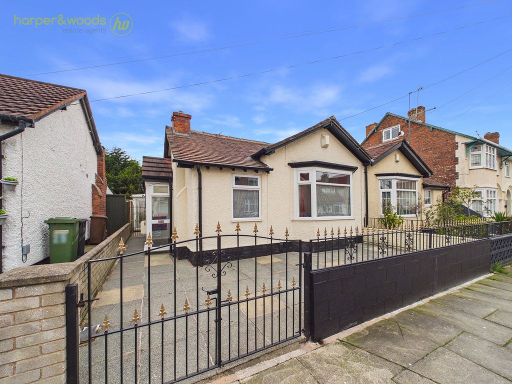 Property photo 1 of 32