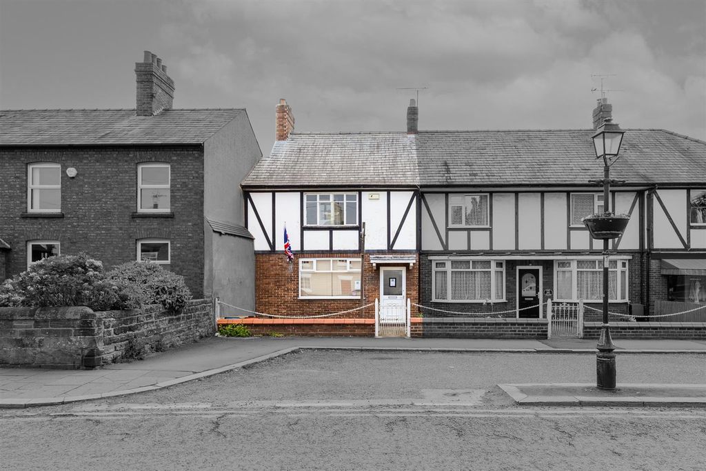 Property photo 2 of 18 113Highstreet-14.Jpg