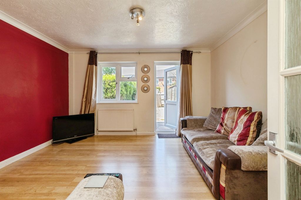 Property photo 3 of 20