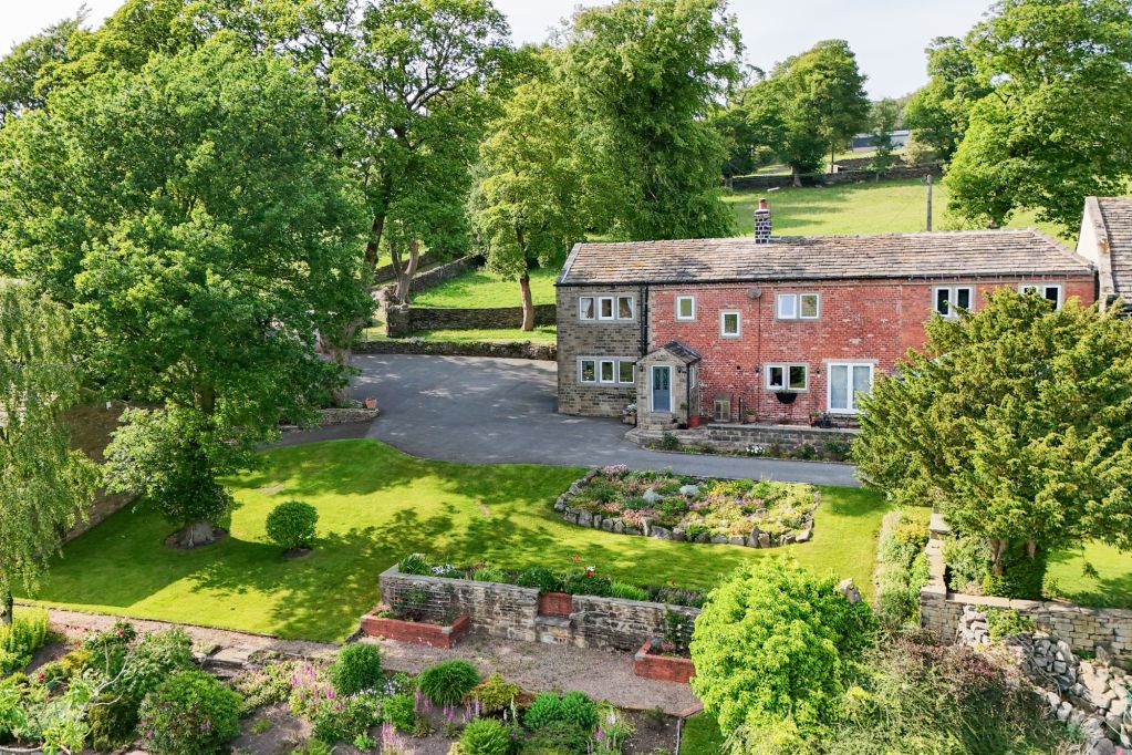 Property photo 1 of 53 Exterior