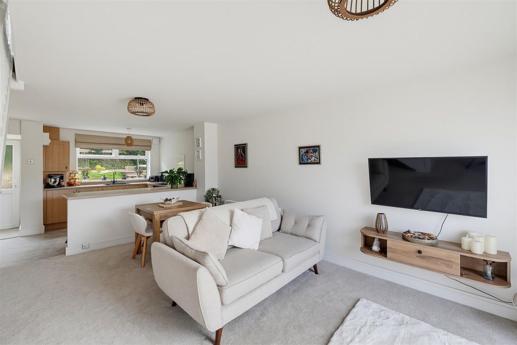 Property photo 2 of 22 Open Plan Living