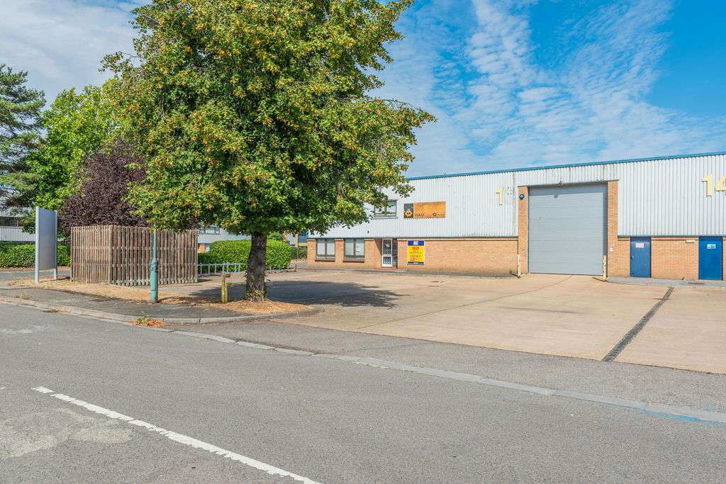 Property photo 1 of 6 13 Ashchurch Business Park Tewkesbury1.Jpg