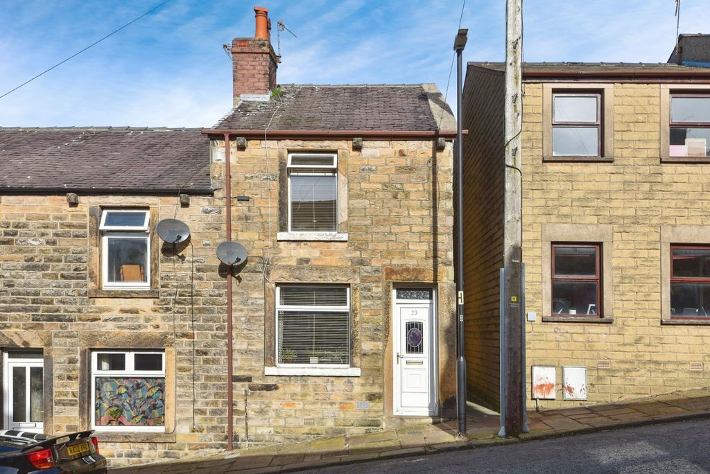 Property photo 1 of 5