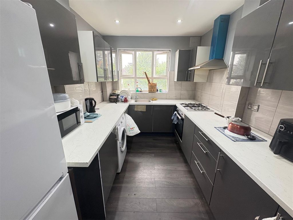 Property photo 2 of 6 1.Jpg