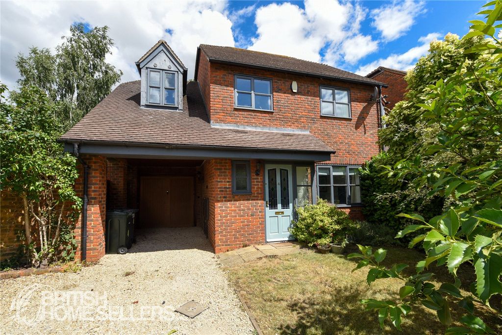Property photo 2 of 29 Picture No. 25