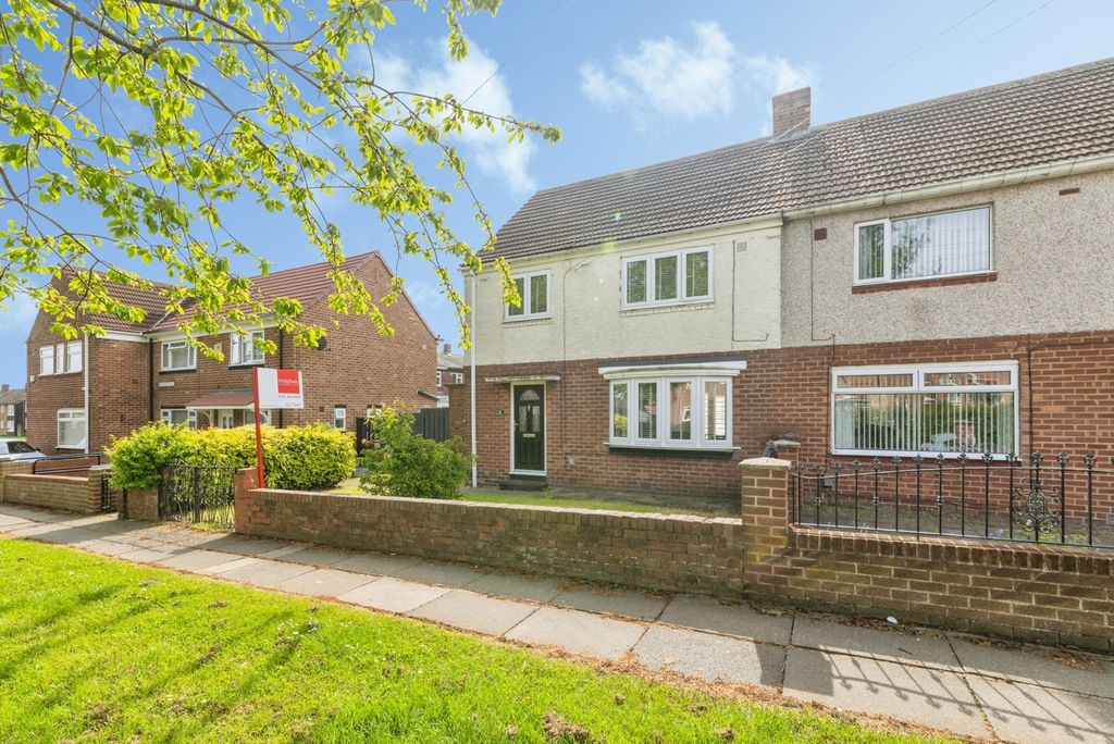 Property photo 1 of 19 Pbox-Img.Jpg