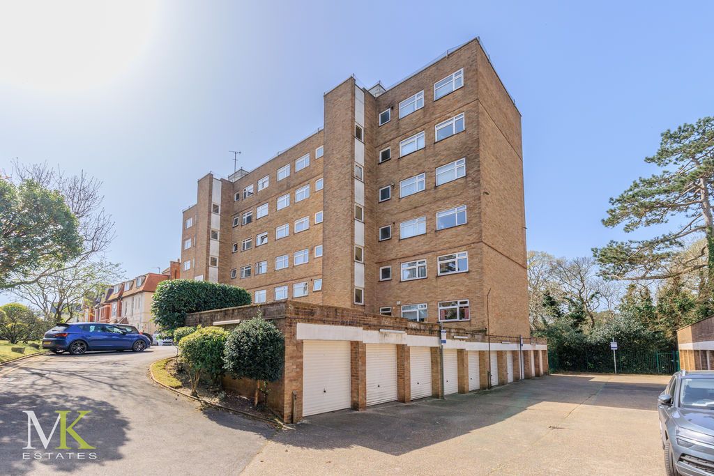 Property photo 3 of 14 Photo 19