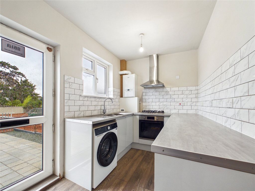 Property photo 2 of 12 Picture No. 07