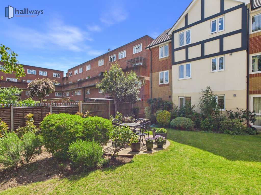 Property photo 1 of 20