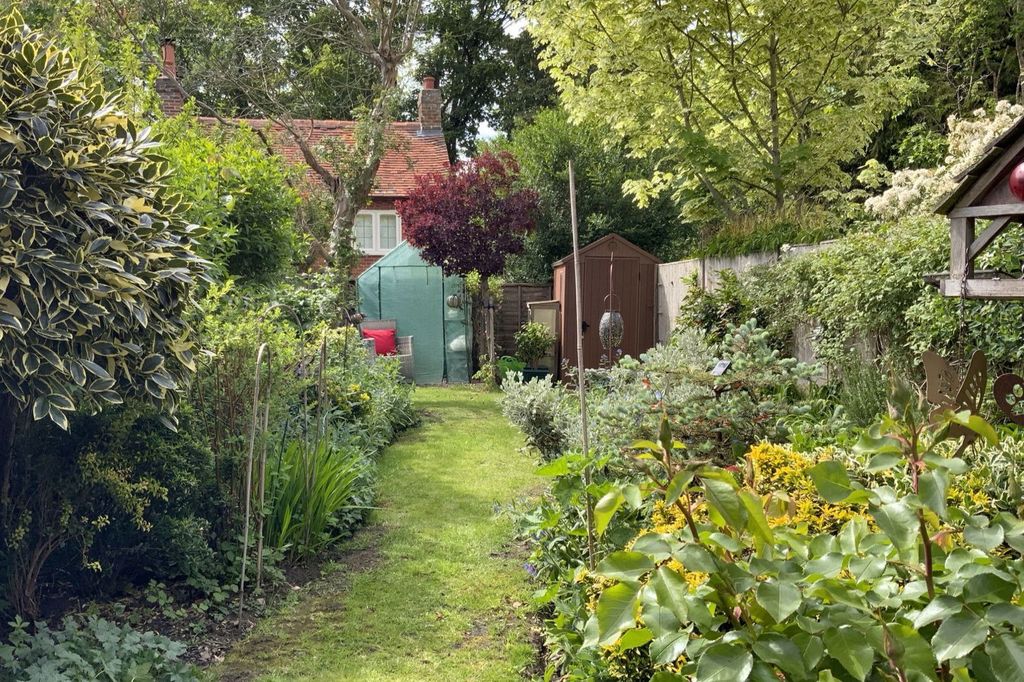 Property photo 3 of 11