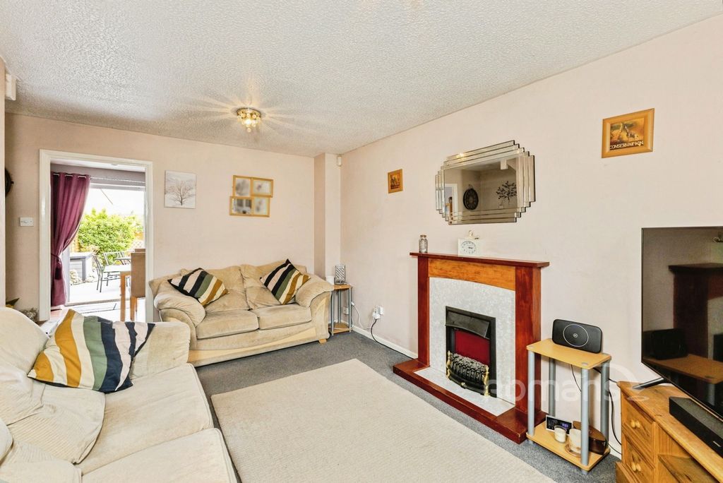 Property photo 3 of 14 Pbox-Img.Jpg