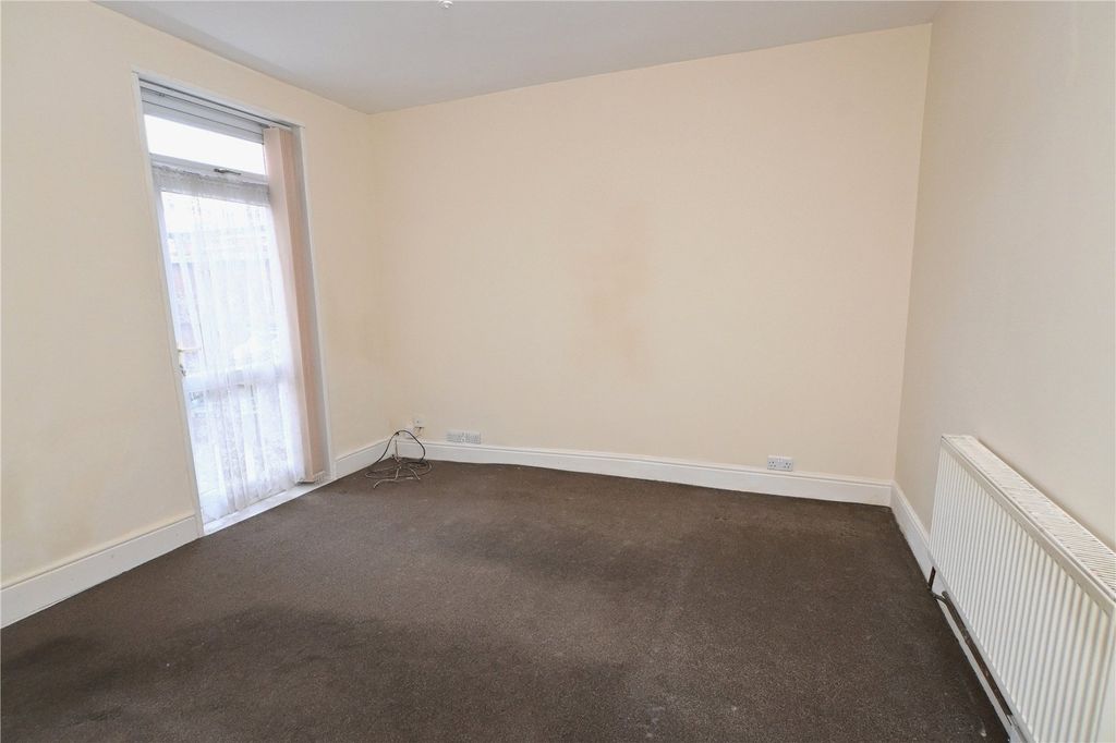 Property photo 3 of 12 Picture No. 07