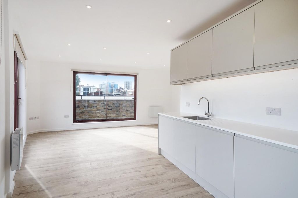 Property photo 2 of 16 1 (1).Jpg