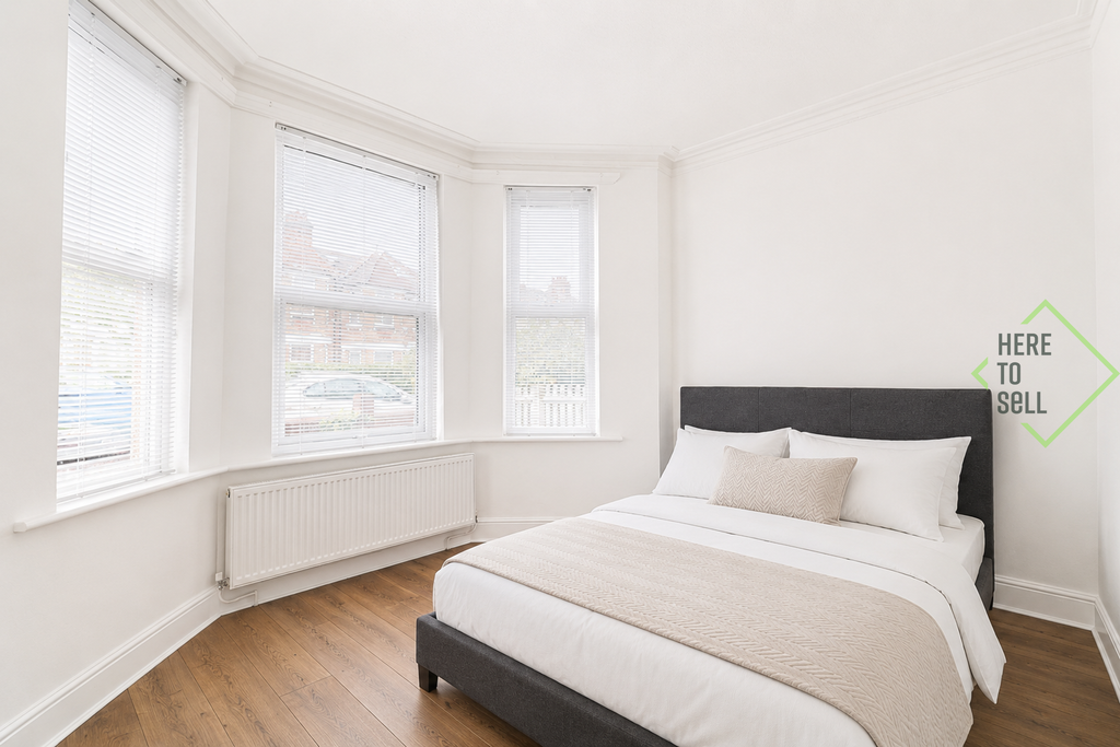 Property photo 1 of 9 Pembroke Road N10 - Bedroom