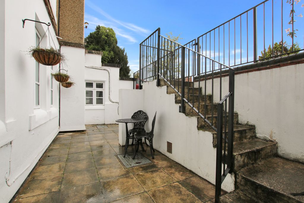 Property photo 1 of 12 Img_9507