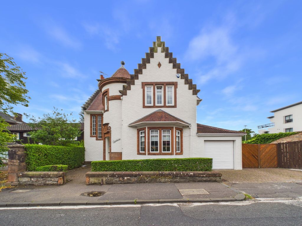 Property photo 1 of 36