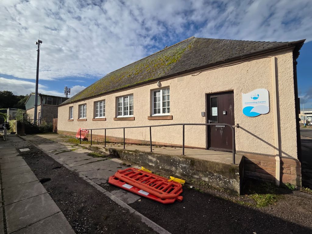 Property photo 1 of 6 Front View