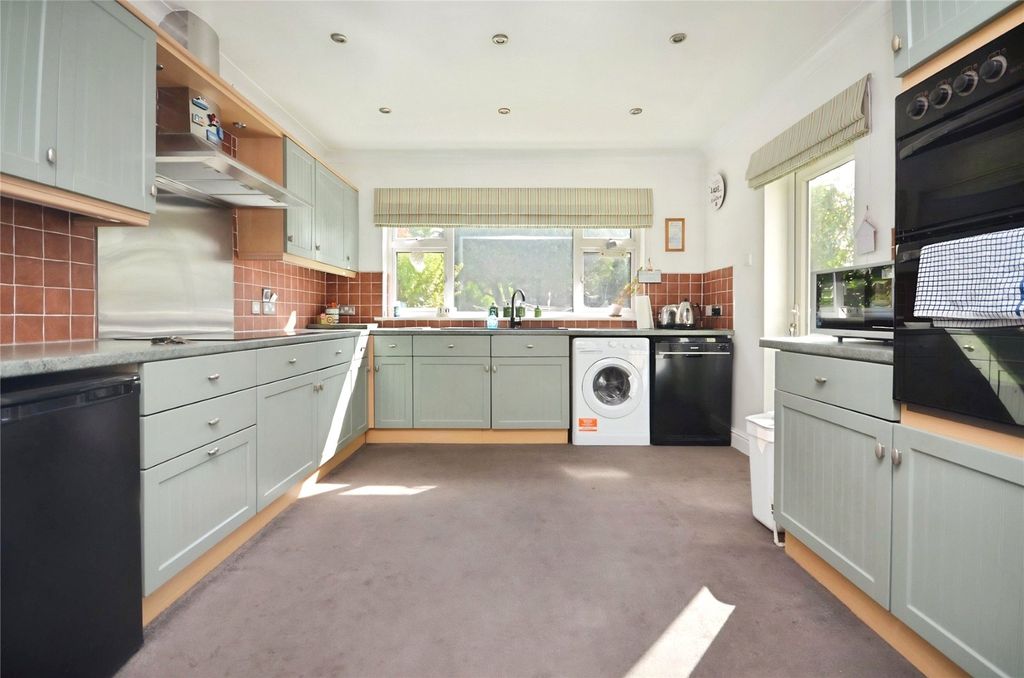Property photo 3 of 14 Picture No. 16