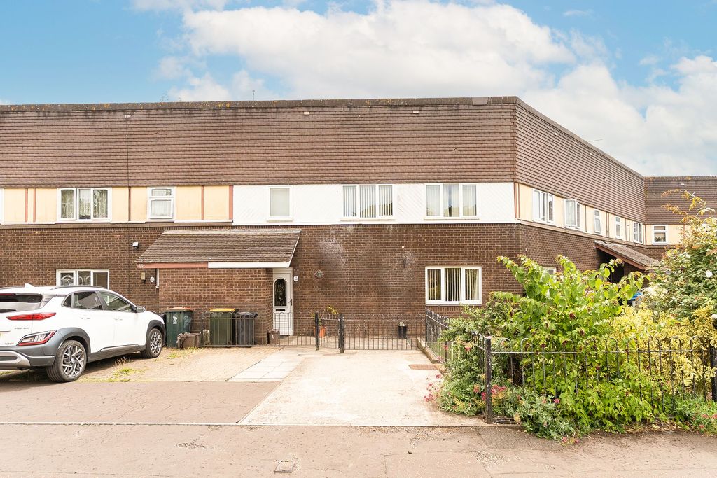 Property photo 1 of 16