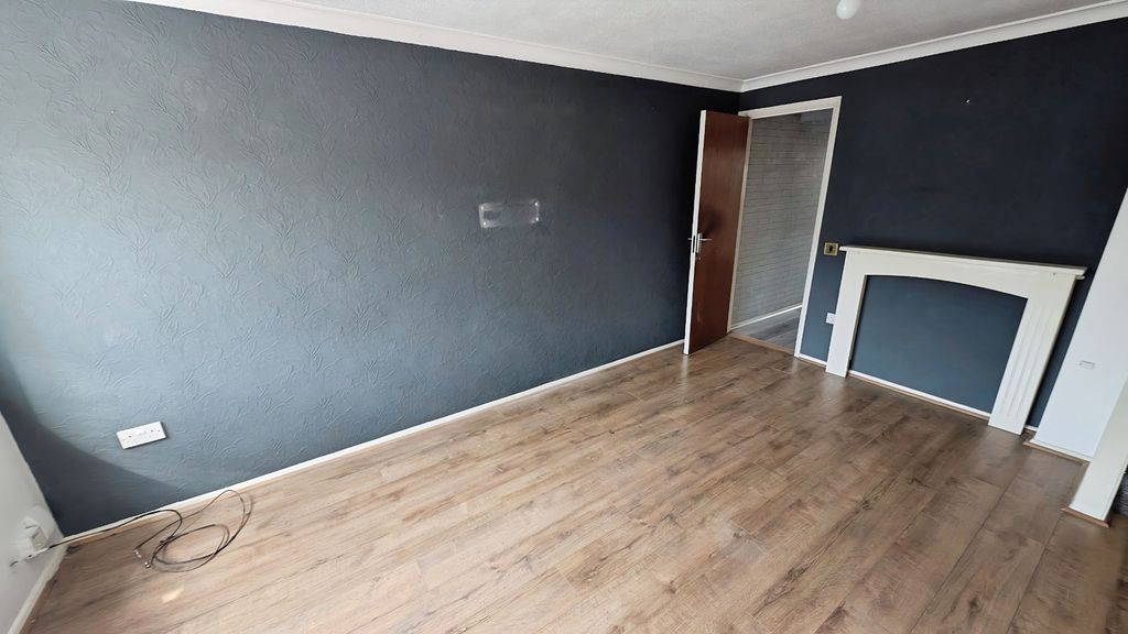 Property photo 3 of 10 Pbox-Img.Jpg
