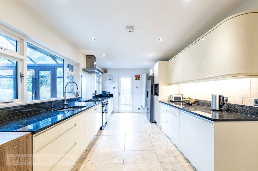 Property photo 3 of 36 Kitchen