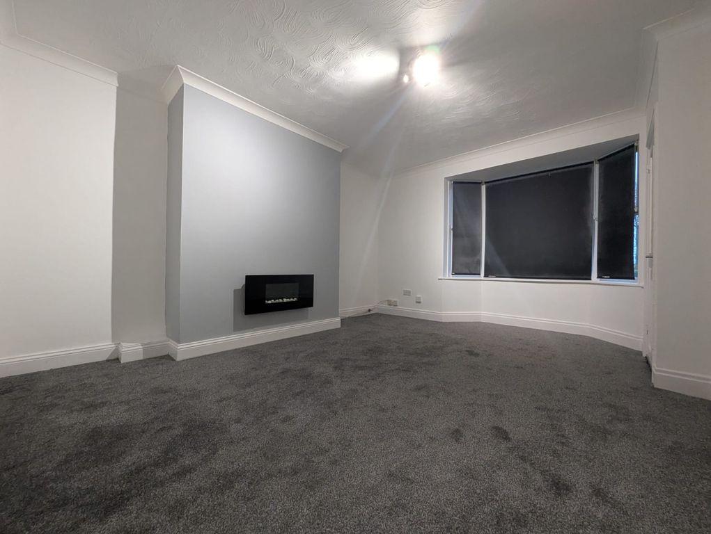 Property photo 2 of 9 Living Room