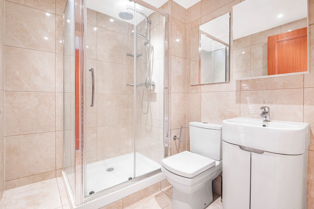 Property photo 3 of 12 11_49768