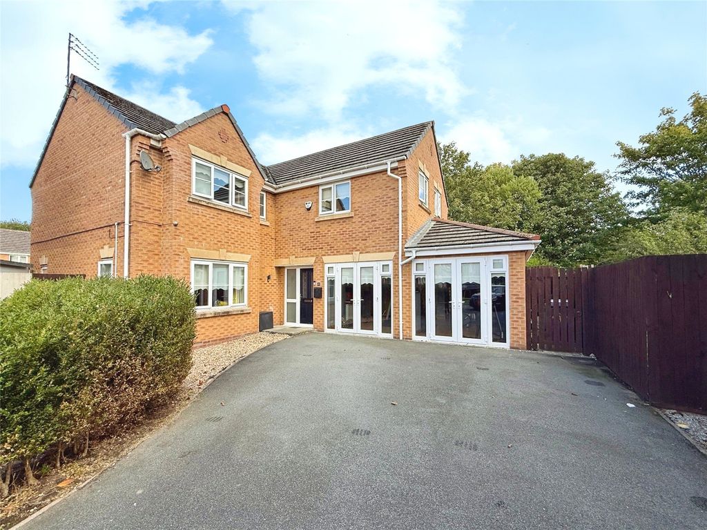 Property photo 2 of 38 Picture No. 28