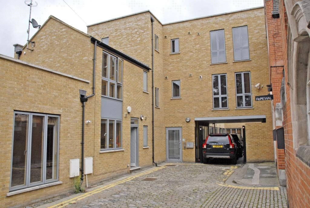 Property photo 3 of 12 Picture No. 02