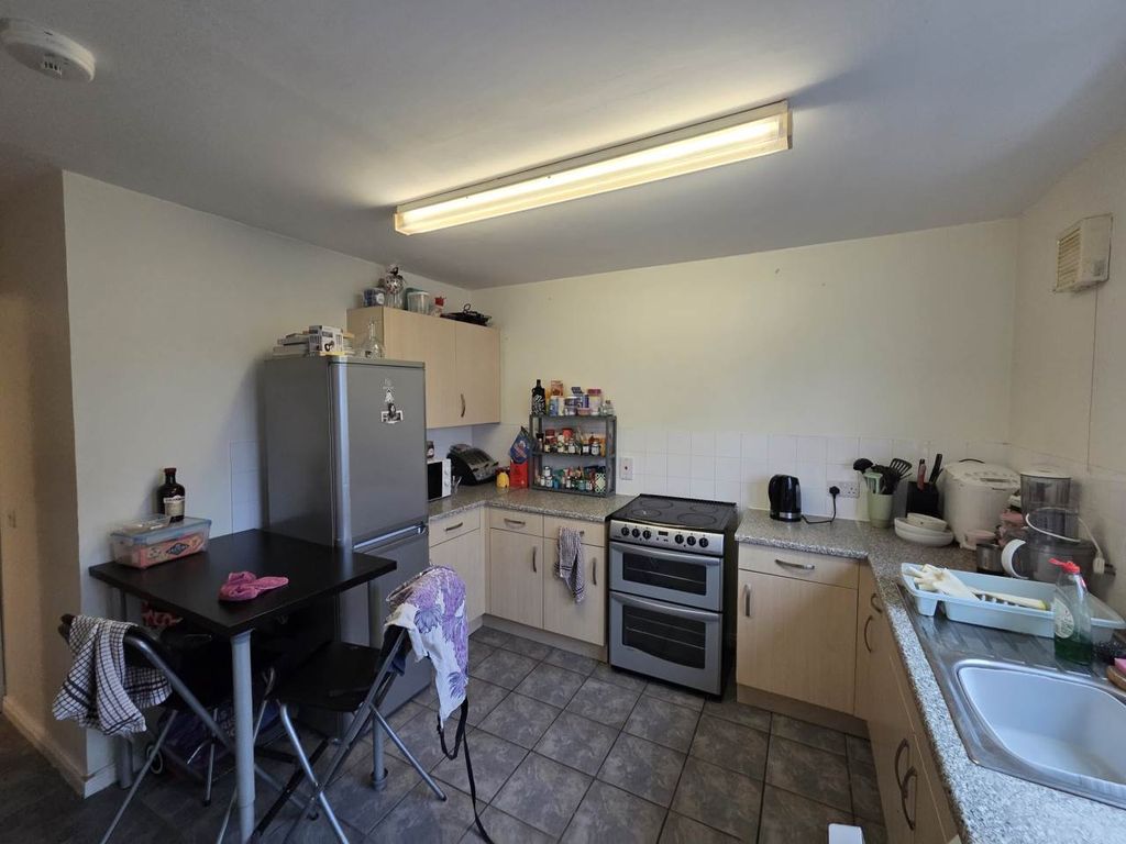 Property photo 2 of 3 20260206_112435