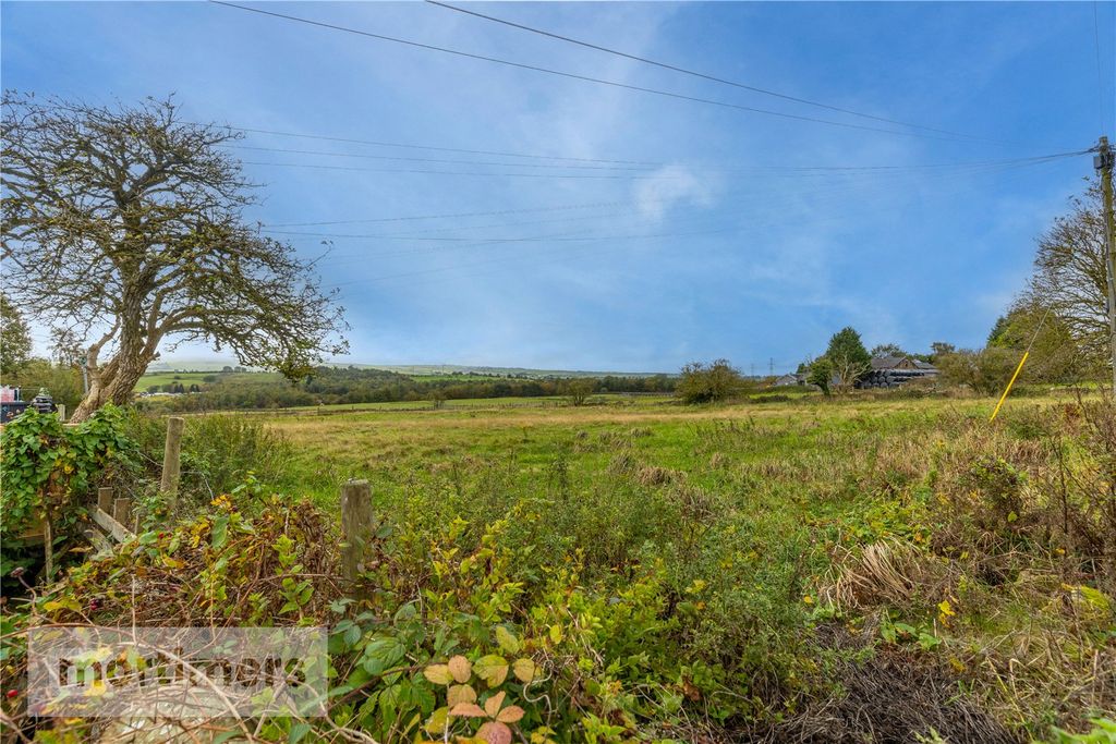 Property photo 3 of 15 View