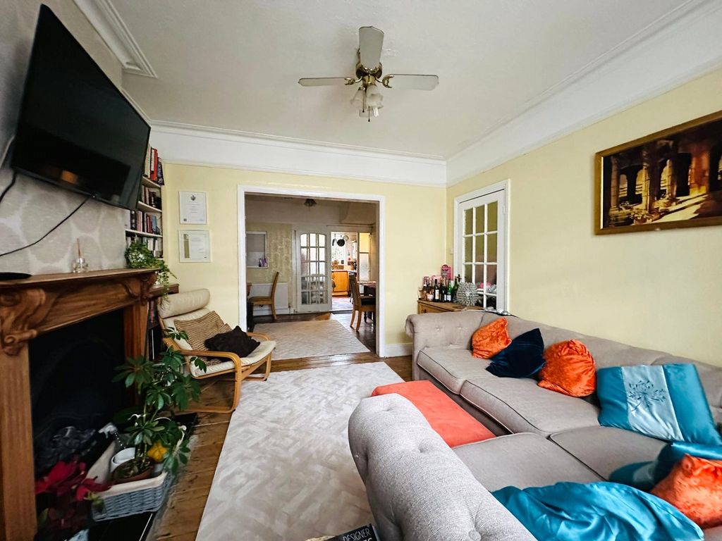 Property photo 2 of 13 Picture 2