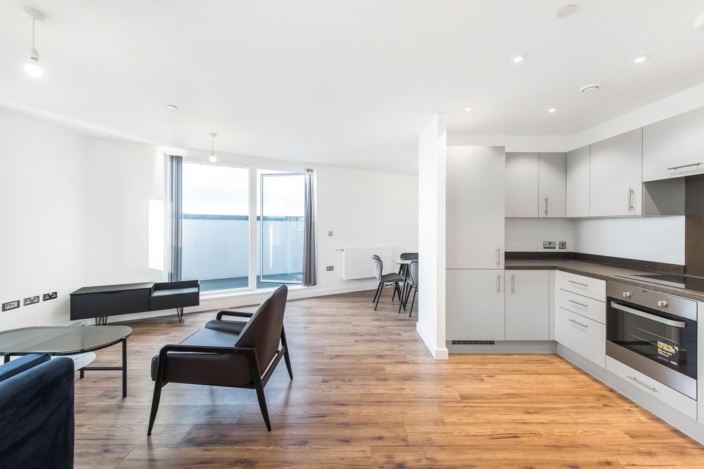 Property photo 2 of 8