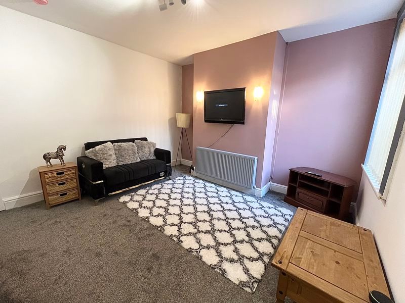 Property photo 2 of 8 Photo 5