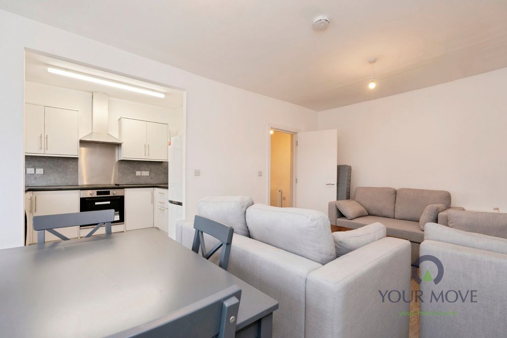 Property photo 2 of 14 Pbox-Img.Jpg