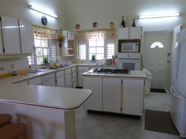 Property photo 3 of 13 Kitchen Area
