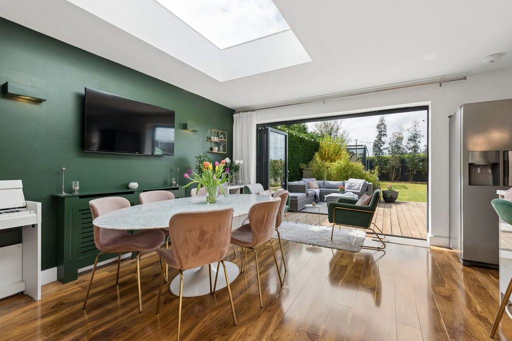 Property photo 3 of 20