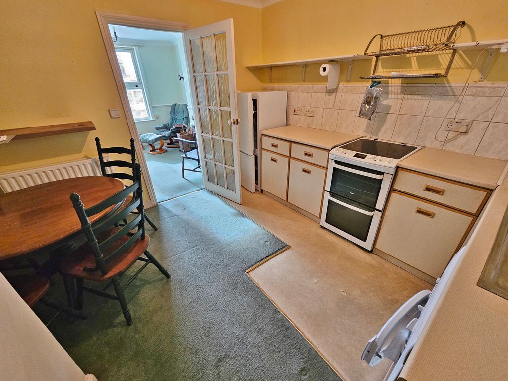 Property photo 3 of 9