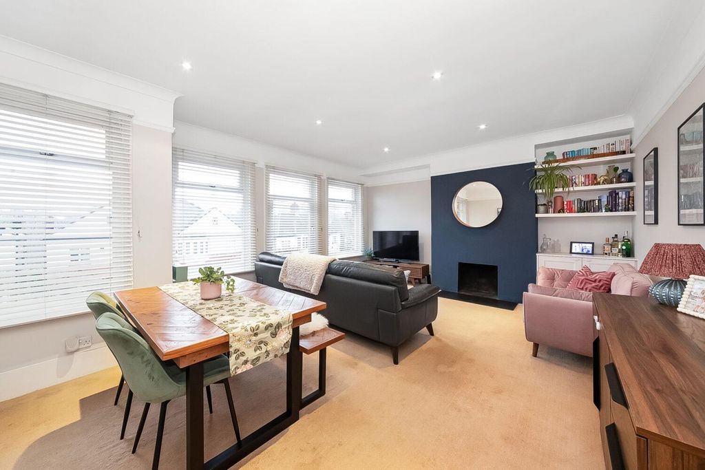 Property photo 2 of 11 Img_3211-3-1500x1000.Jpg