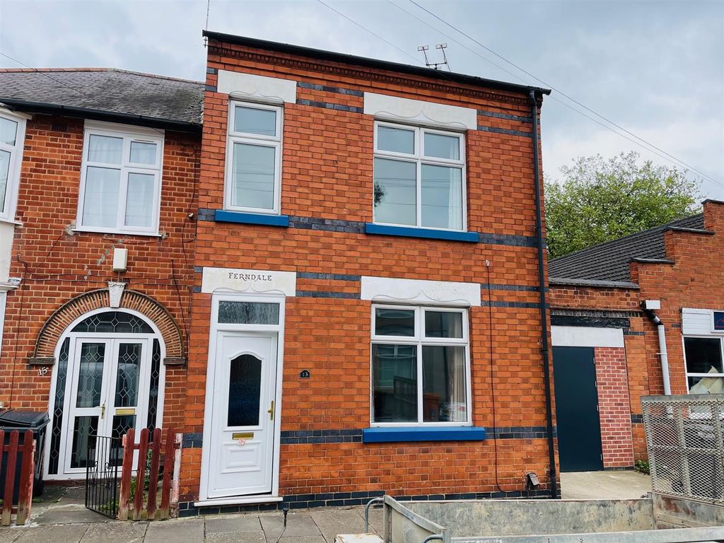 Property photo 3 of 9 Image009.Jpg