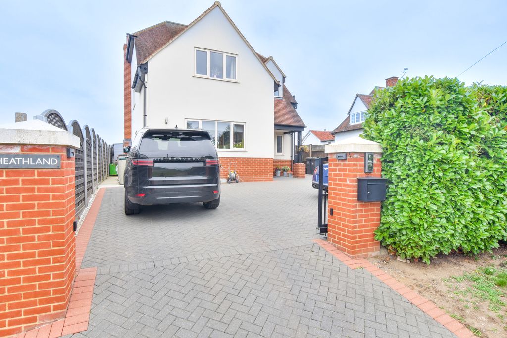 Property photo 1 of 31 Dsc_0187-Dsc_0189