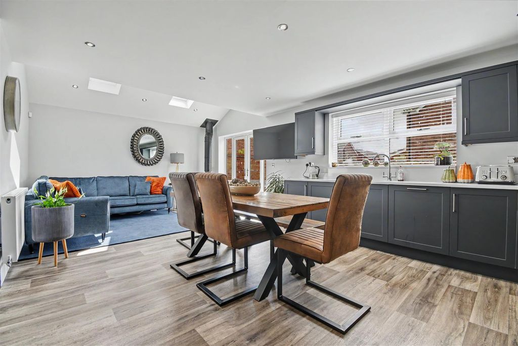 Property photo 3 of 30 Living Kitchen Diner