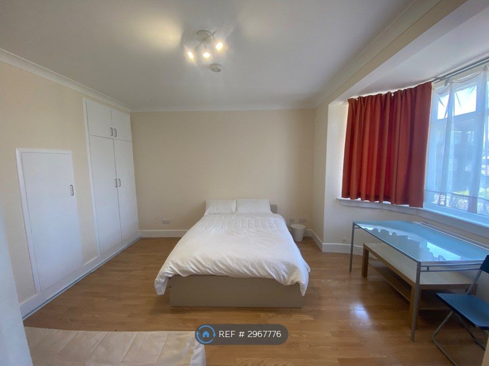Property photo 1 of 5