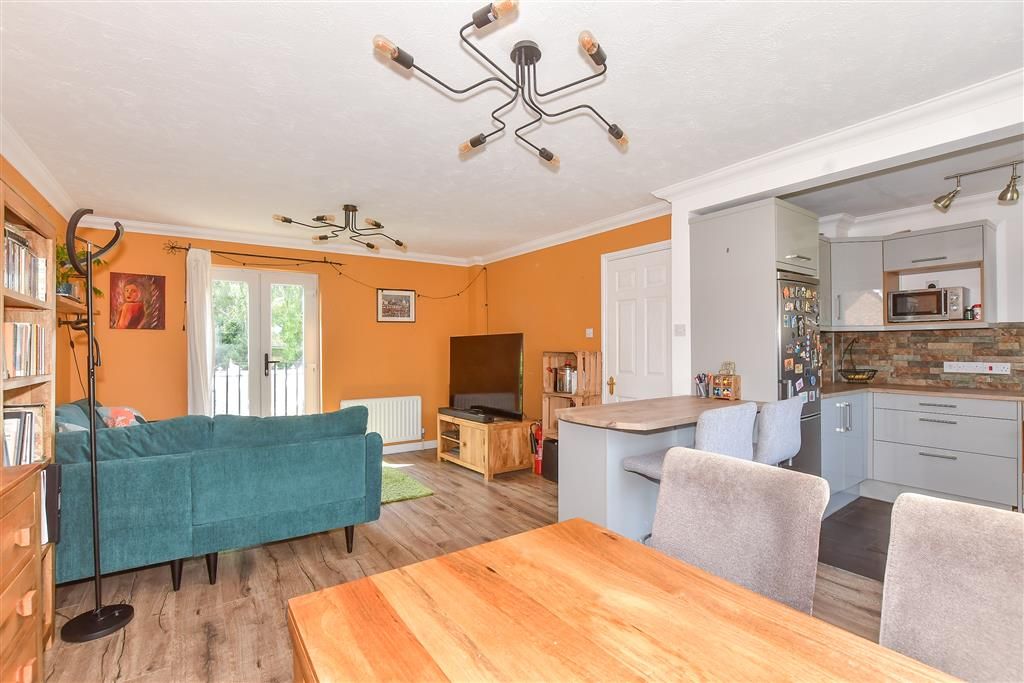 Property photo 2 of 10 Lounge/Diner