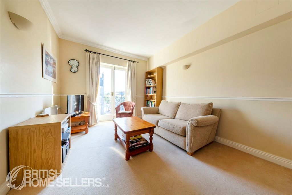 Property photo 2 of 12 Picture No. 03