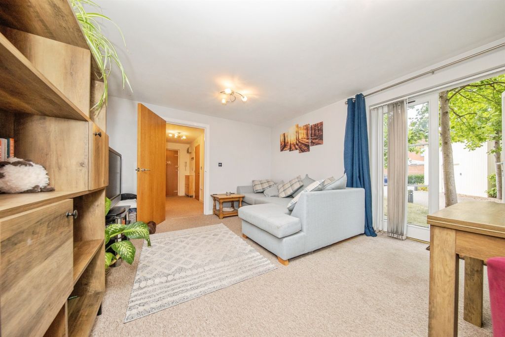 Property photo 3 of 15