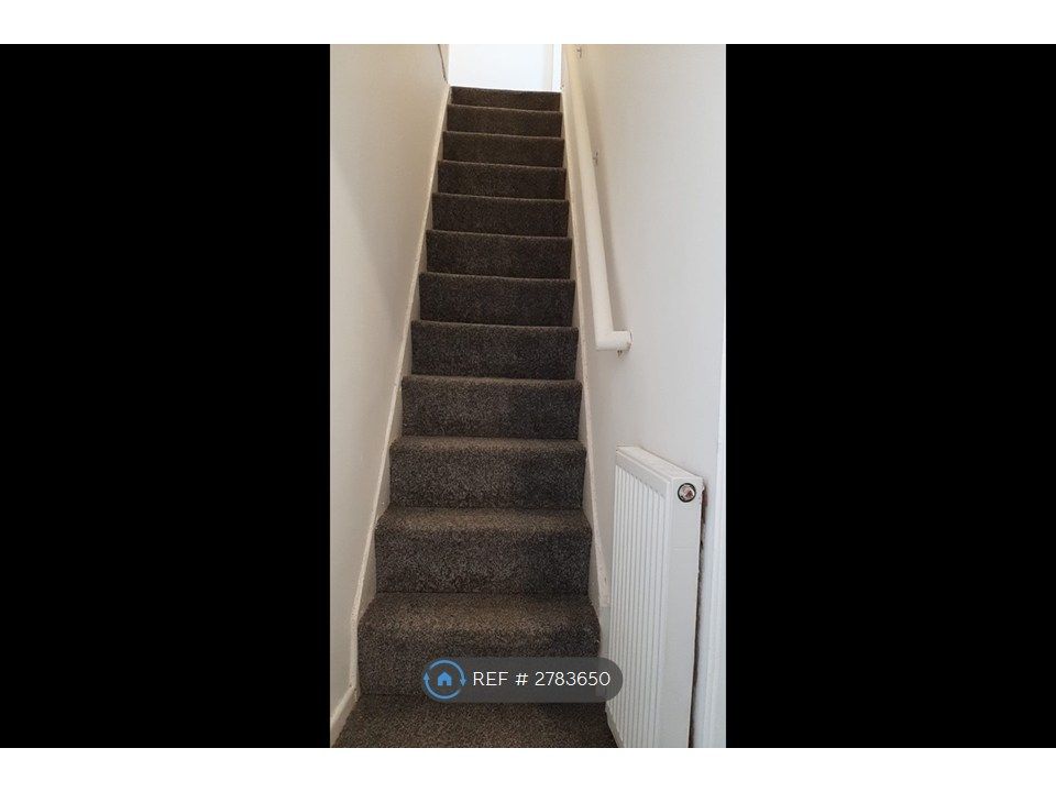 Property photo 2 of 17 Stairs To 1st Floor