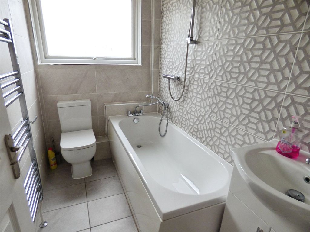 Property photo 2 of 11 Picture No. 09