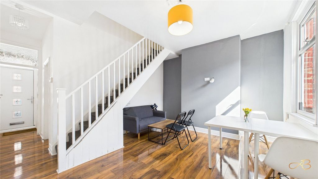 Property photo 2 of 8 Picture No. 02