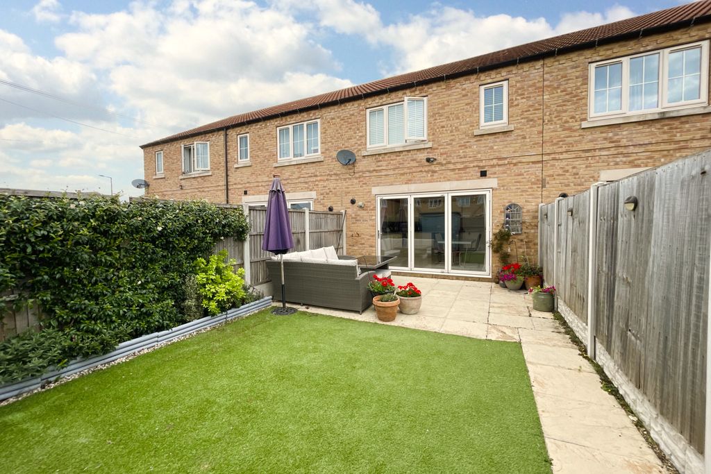 Property photo 2 of 23 22